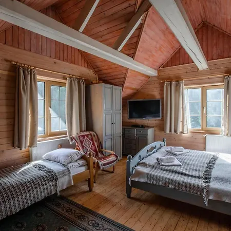 маєток ліс і гори * Boekovel