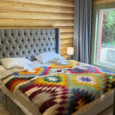 маєток ліс і гори