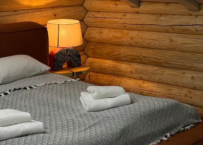 Шале маєток ліс і гори *